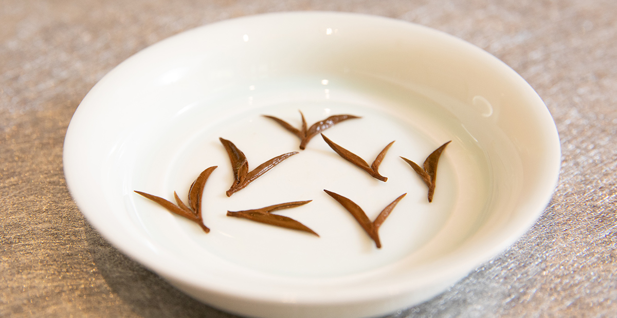 野放茶